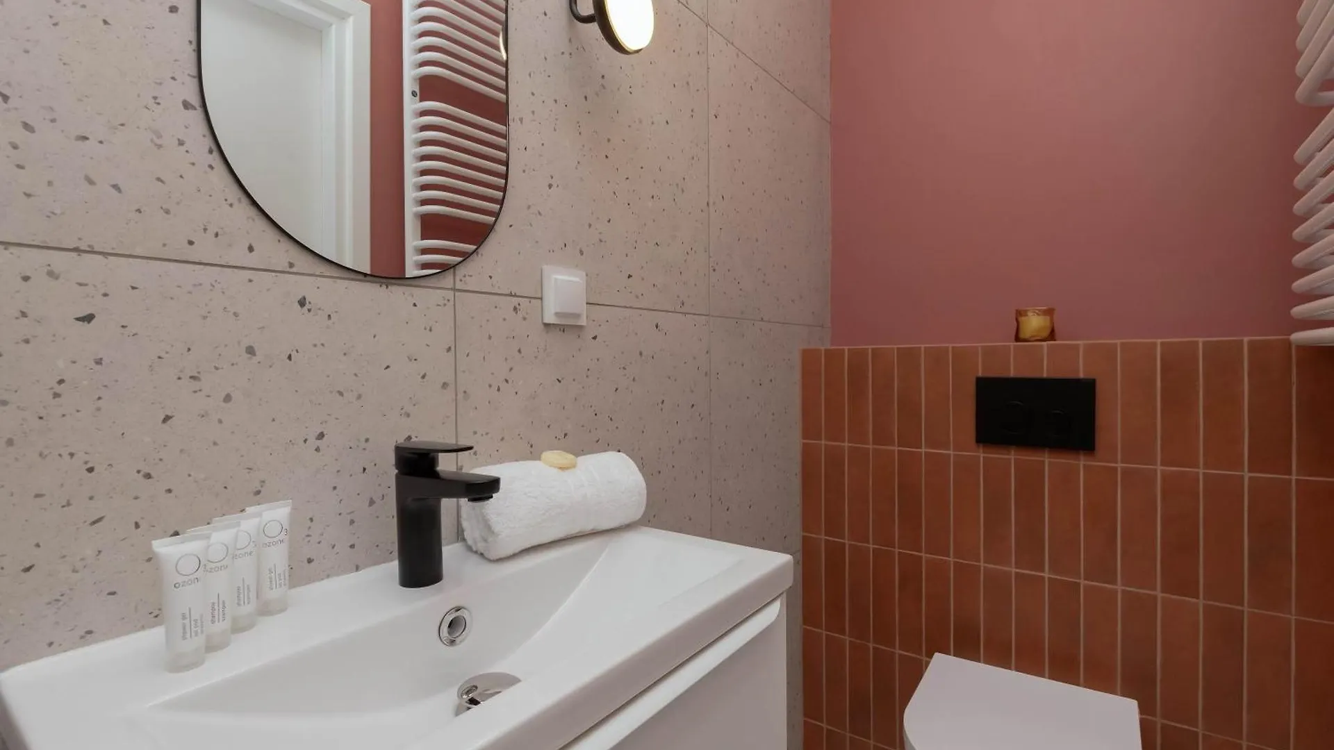Eleganckie Studio Blisko Rzeki W Gdansku Z Balkonem By Noclegi Renters Gdansk
